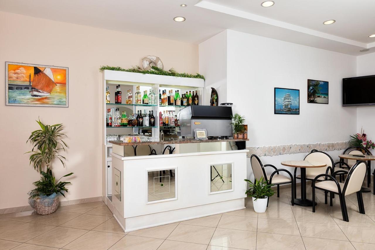 Albergo Gloria Bellaria – Igea Marina Kültér fotó